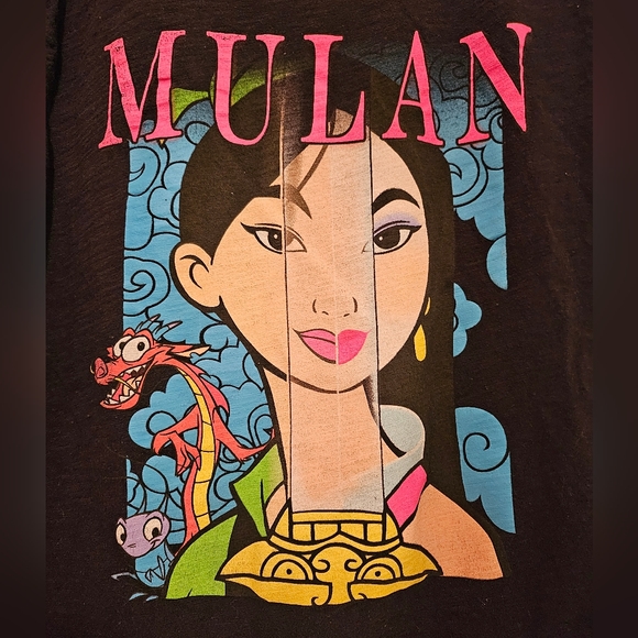 Vintage Disney's Mulan Graphic T-shirt | Size Medium - Picture 2 of 6